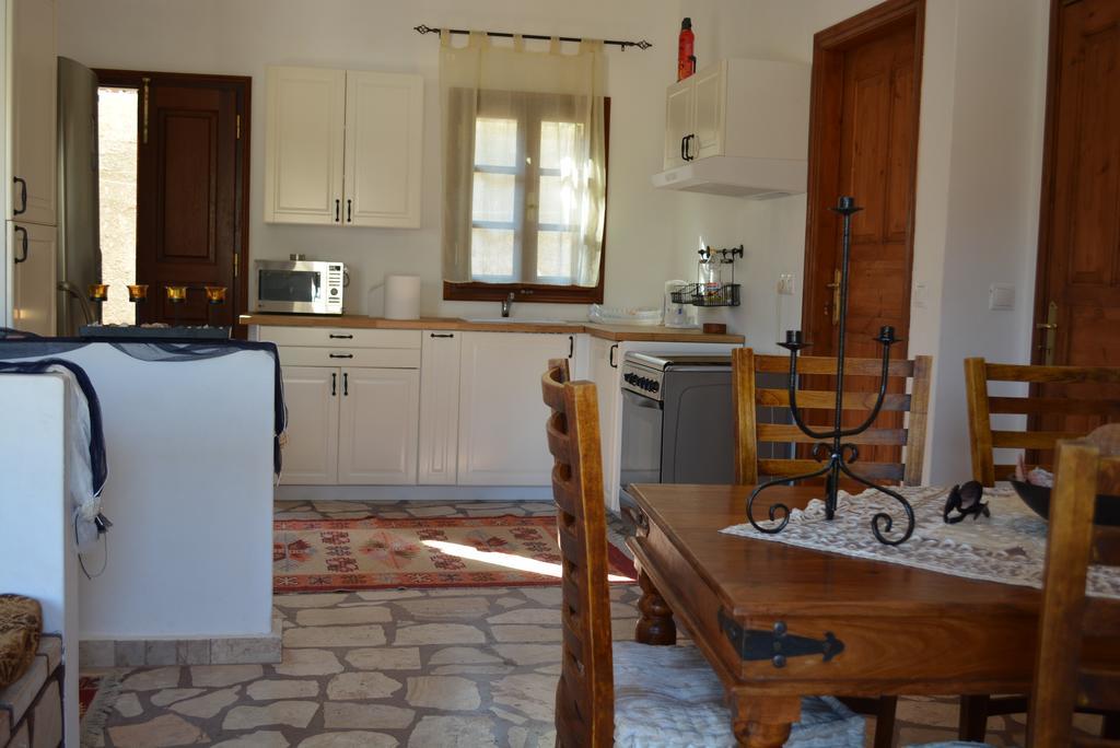 P&M House Villa Meyísti Buitenkant foto